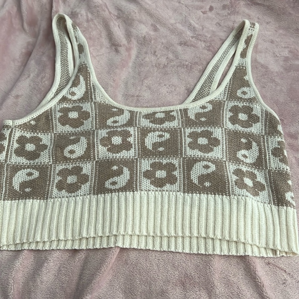 American Eagle Crop Top